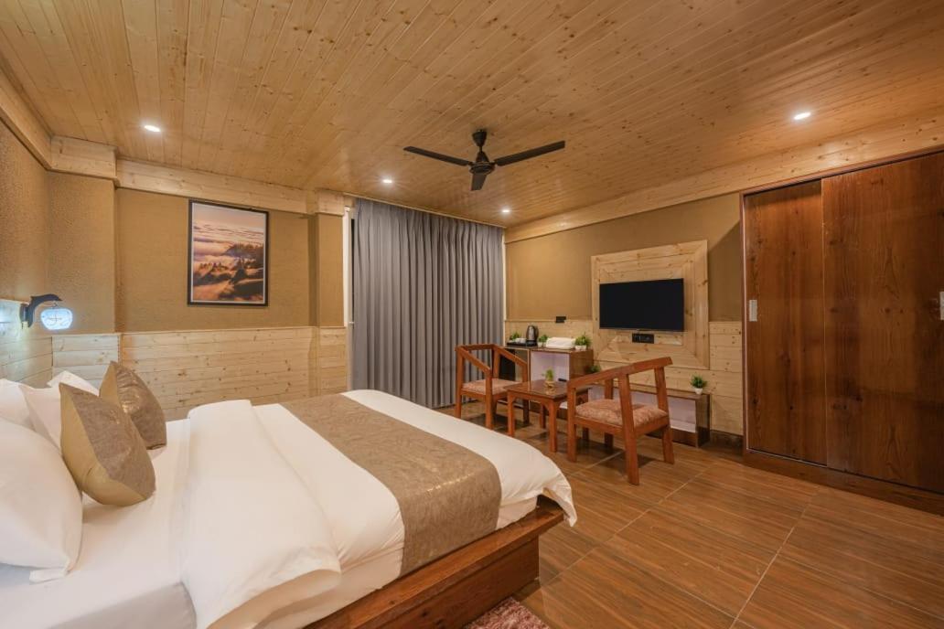 The Countryside Retreat I Vacations I Conference I Mice I Family Events I Open Air Terrace I Sky Bonfire I Kufri By Exotic Stays Шімла Екстер'єр фото