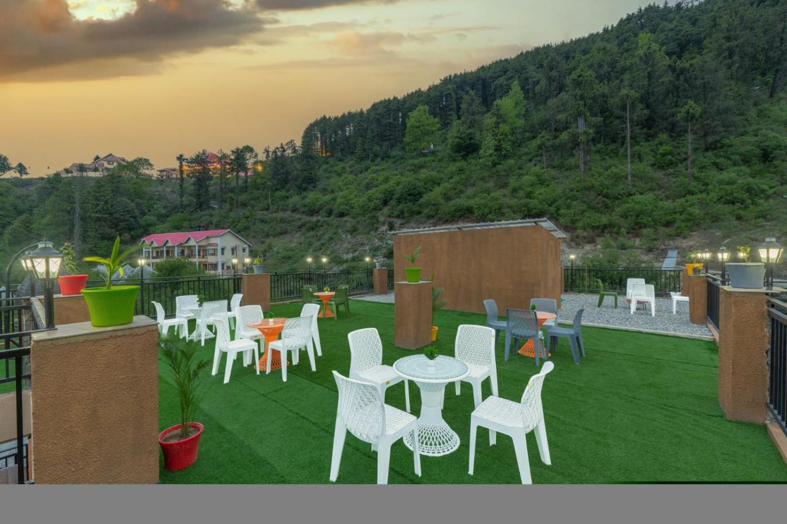 The Countryside Retreat I Vacations I Conference I Mice I Family Events I Open Air Terrace I Sky Bonfire I Kufri By Exotic Stays Шімла Екстер'єр фото