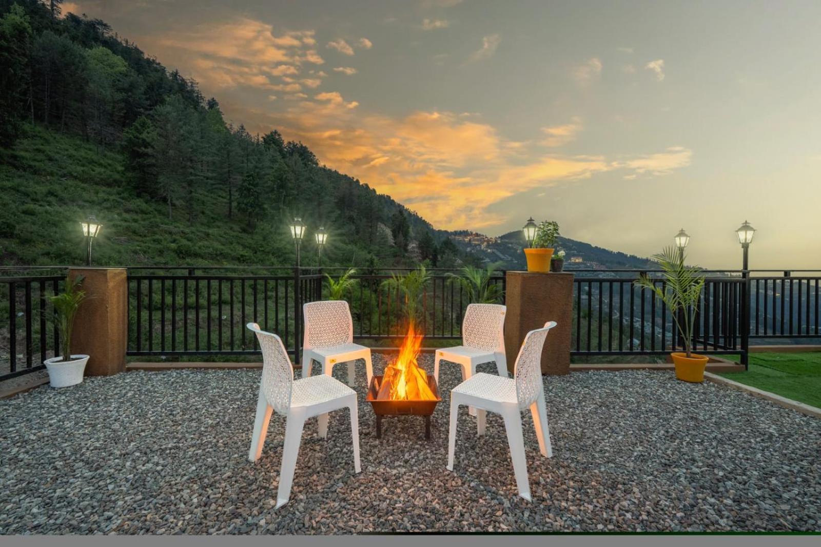 The Countryside Retreat I Vacations I Conference I Mice I Family Events I Open Air Terrace I Sky Bonfire I Kufri By Exotic Stays Шімла Екстер'єр фото